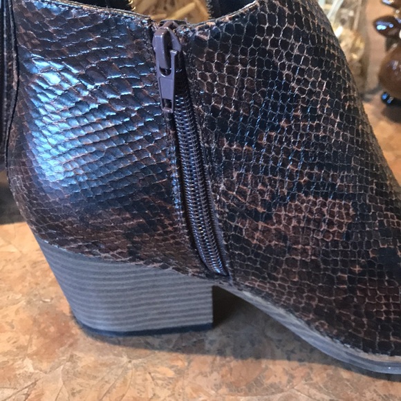 Corky’s snakeskin brown booties - Picture 4 of 11